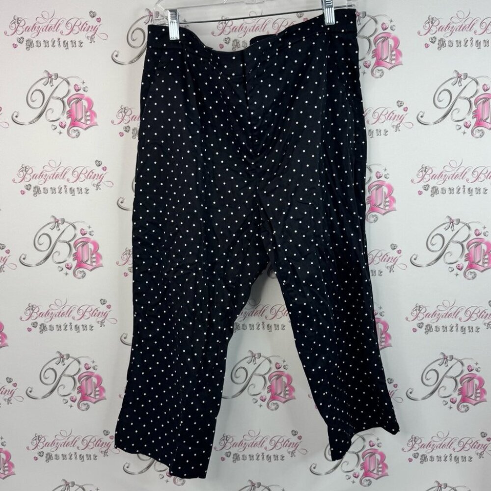 Simons capri cropped Black and White Polka Dot Pants dotted